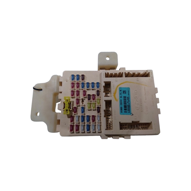جعبه فیوز داخل کابین هیوندای توسان ix35 1 جعبه فیوز داخل کابین توسان ix35